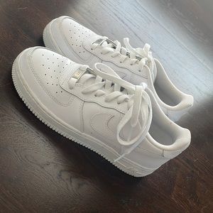 Nike Air Force 1 in white